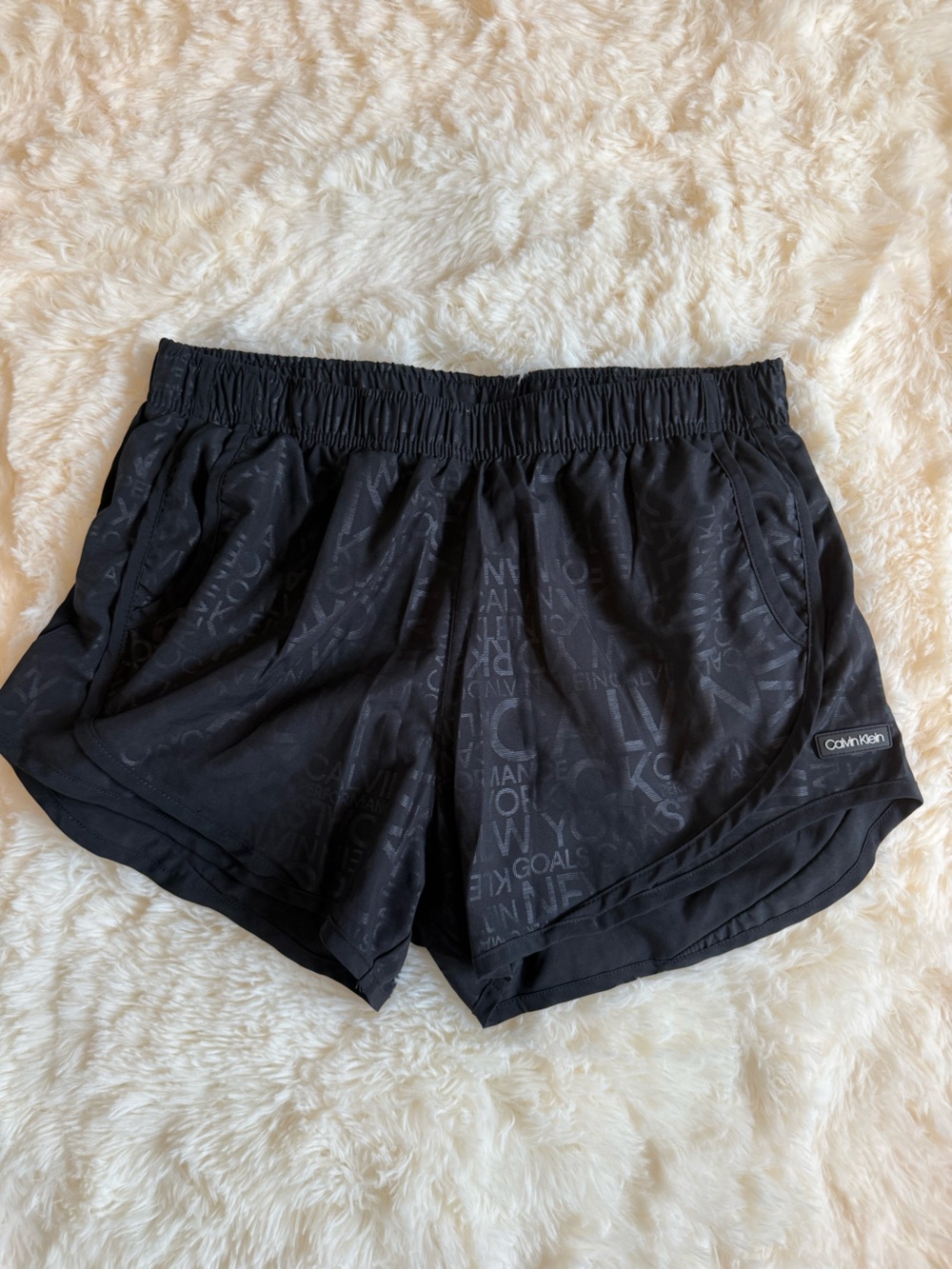 Calvin Klein Women's Black Shorts With Pockets